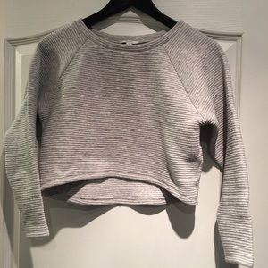 Aritzia (Talula) boxy crop sweater